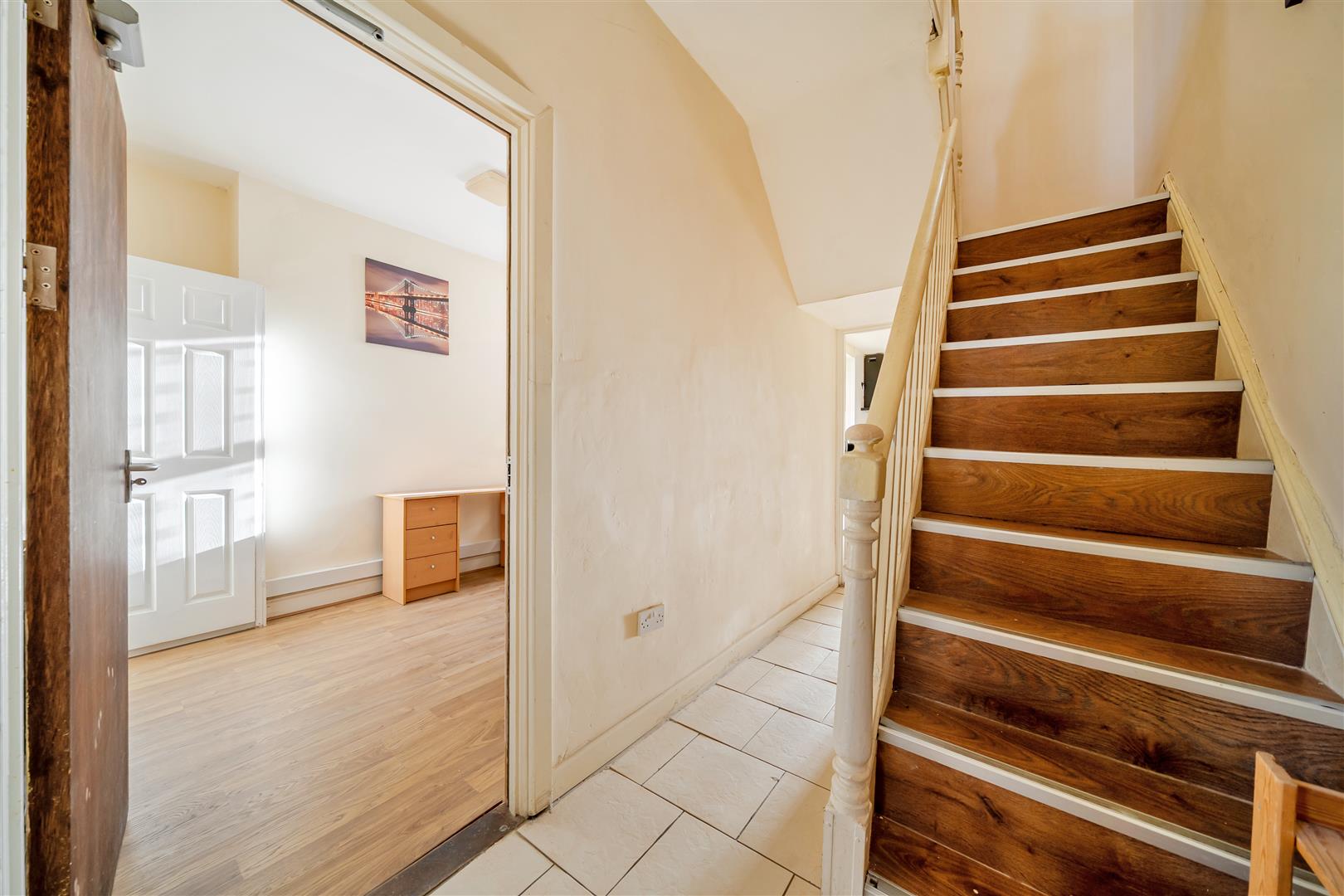 Vincent Street, Sandfields, Swansea, SA1 3TY